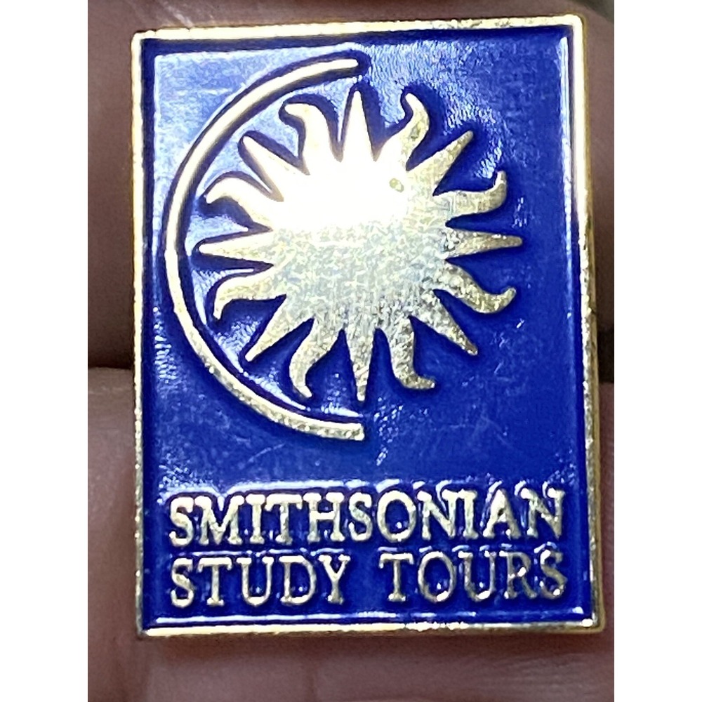 Smithsonian Study Tours Museum Washington DC Souvenir Enamel Hat Jacket Pin